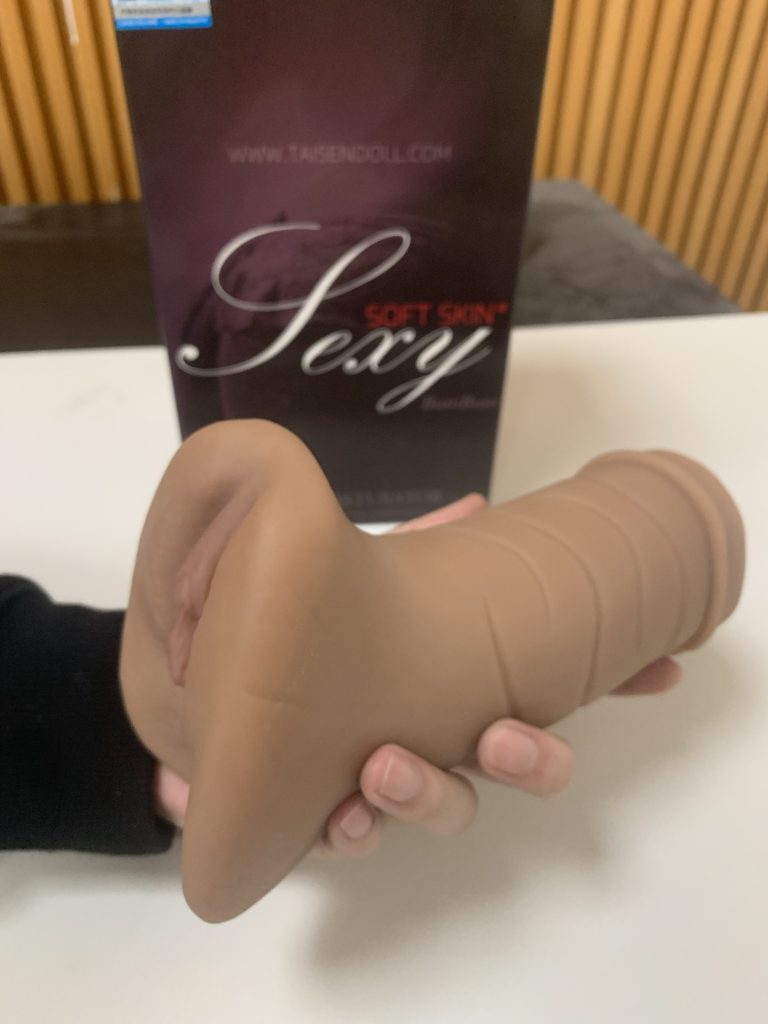 美国taisen盖亚飞机杯推荐名器真人倒模飞机杯测评男用—来自小萝莉的诱惑插图1