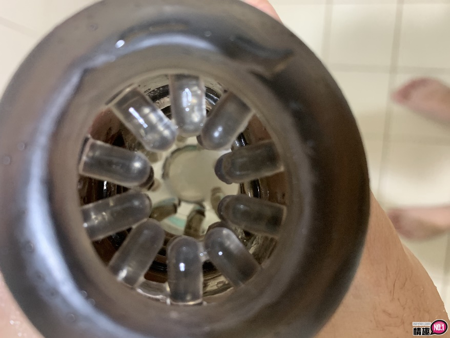 贝克全自动伸缩旋转叫床飞机杯-多重持续刺激下直接大喷发插图4