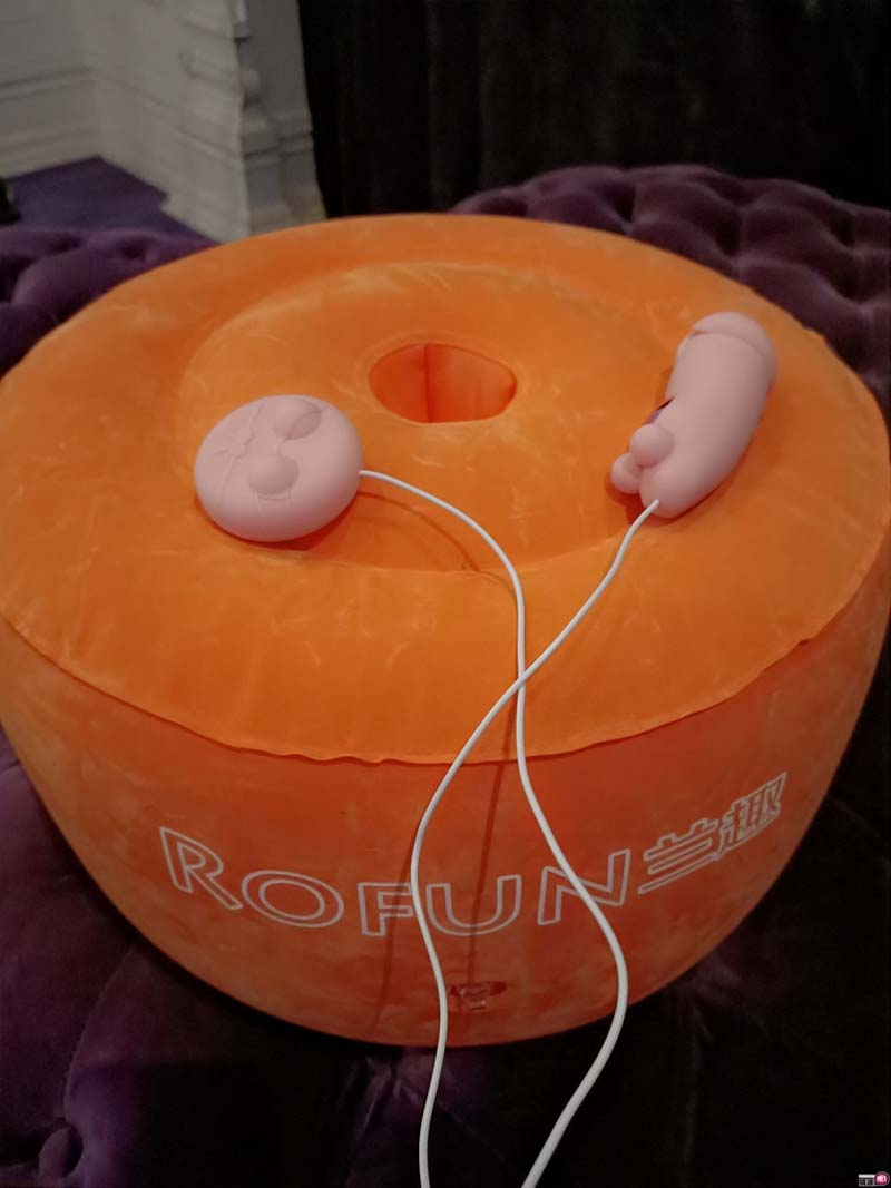 小爱垫性爱坐垫-情趣做爱与家俱靠垫两相宜插图5