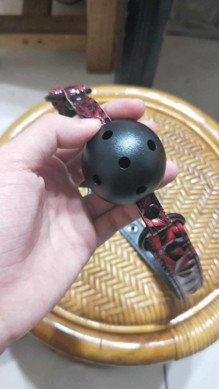 超美超羞耻的圆形口球插图3