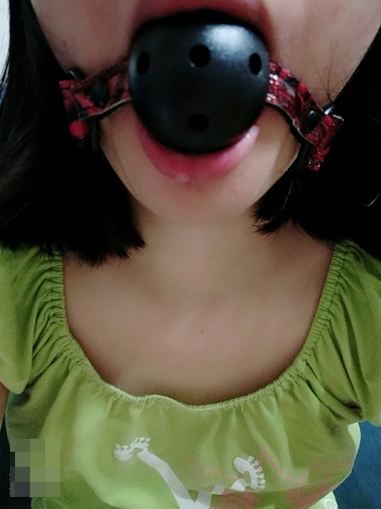 超美超羞耻的圆形口球插图15