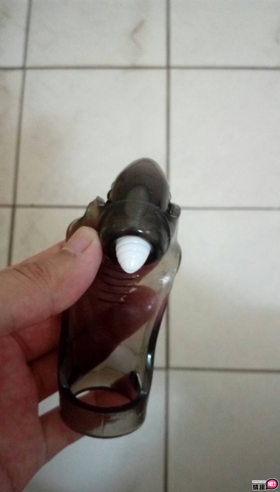 戴上恶少套环在小穴里抽插吧。恶少戏珠震动硅胶锁精老二套-恶少八爷;;;插图10