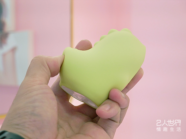 小怪兽魔吻~”开箱”史上最进化的小怪兽心得评价插图2