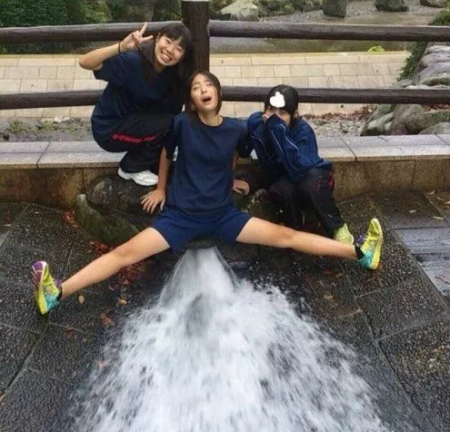 一滴快感液让她直上青云插图1