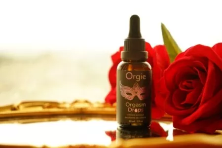 一滴快感液让她直上青云插图2